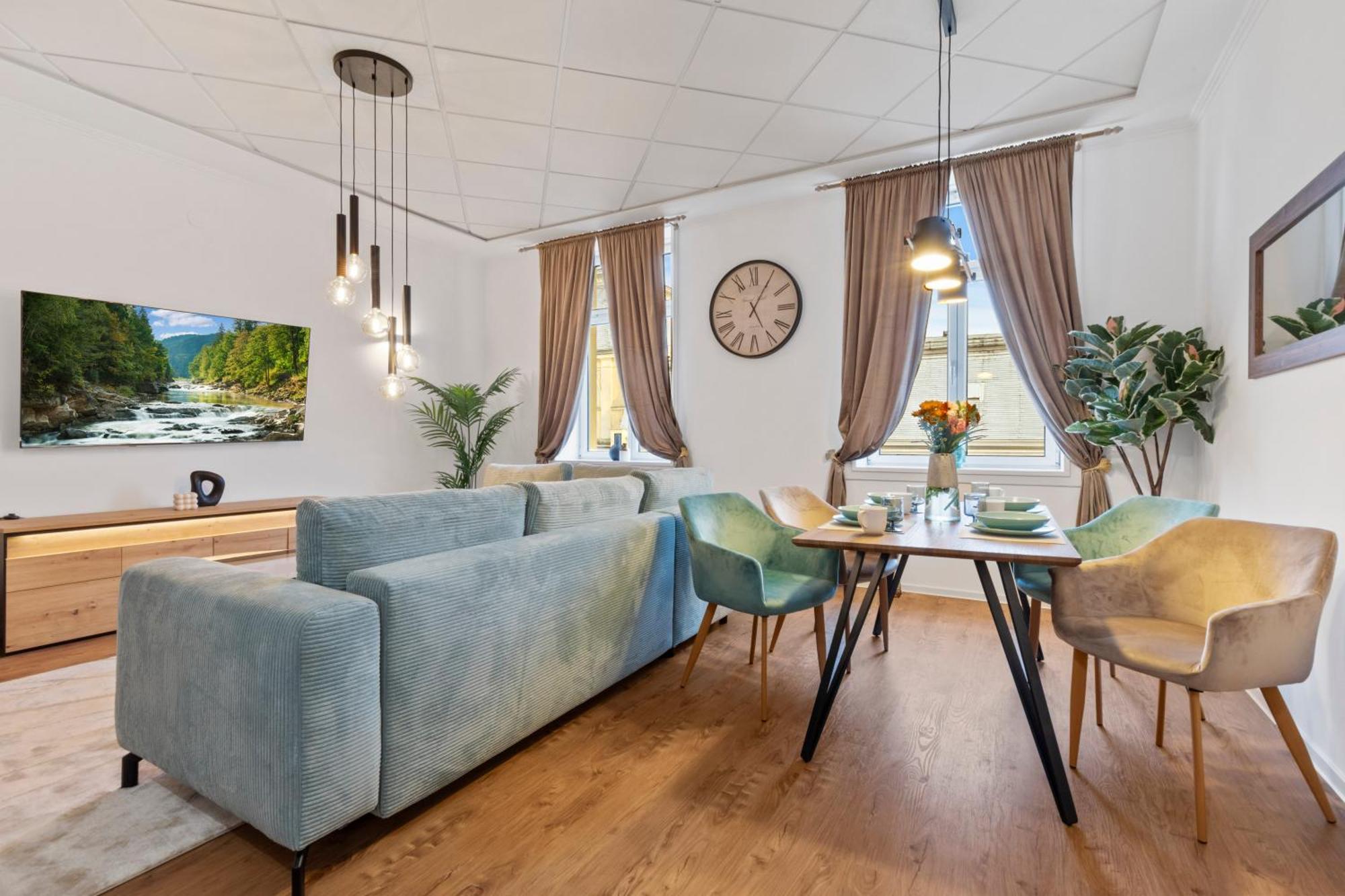 Апартаменты Luxe Living At Old Town Center Братислава Экстерьер фото